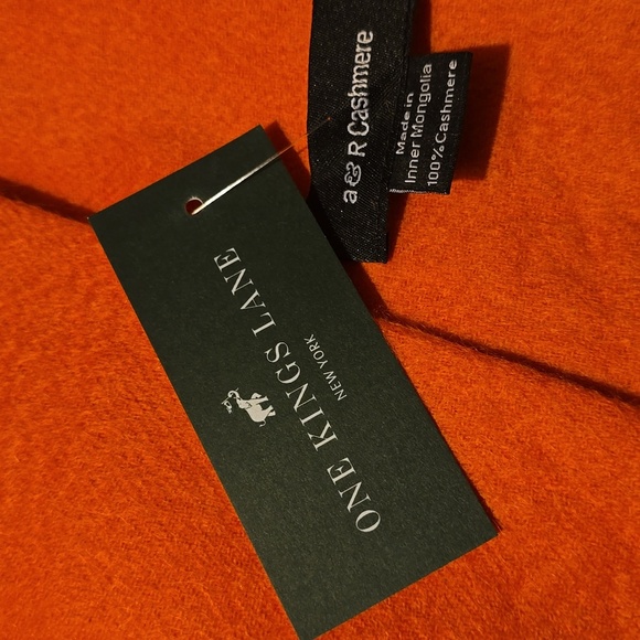 ONE KINGS LANE Solid Cashmere Throw, Orange, Retail Price $295.00US - Picture 3 of 10